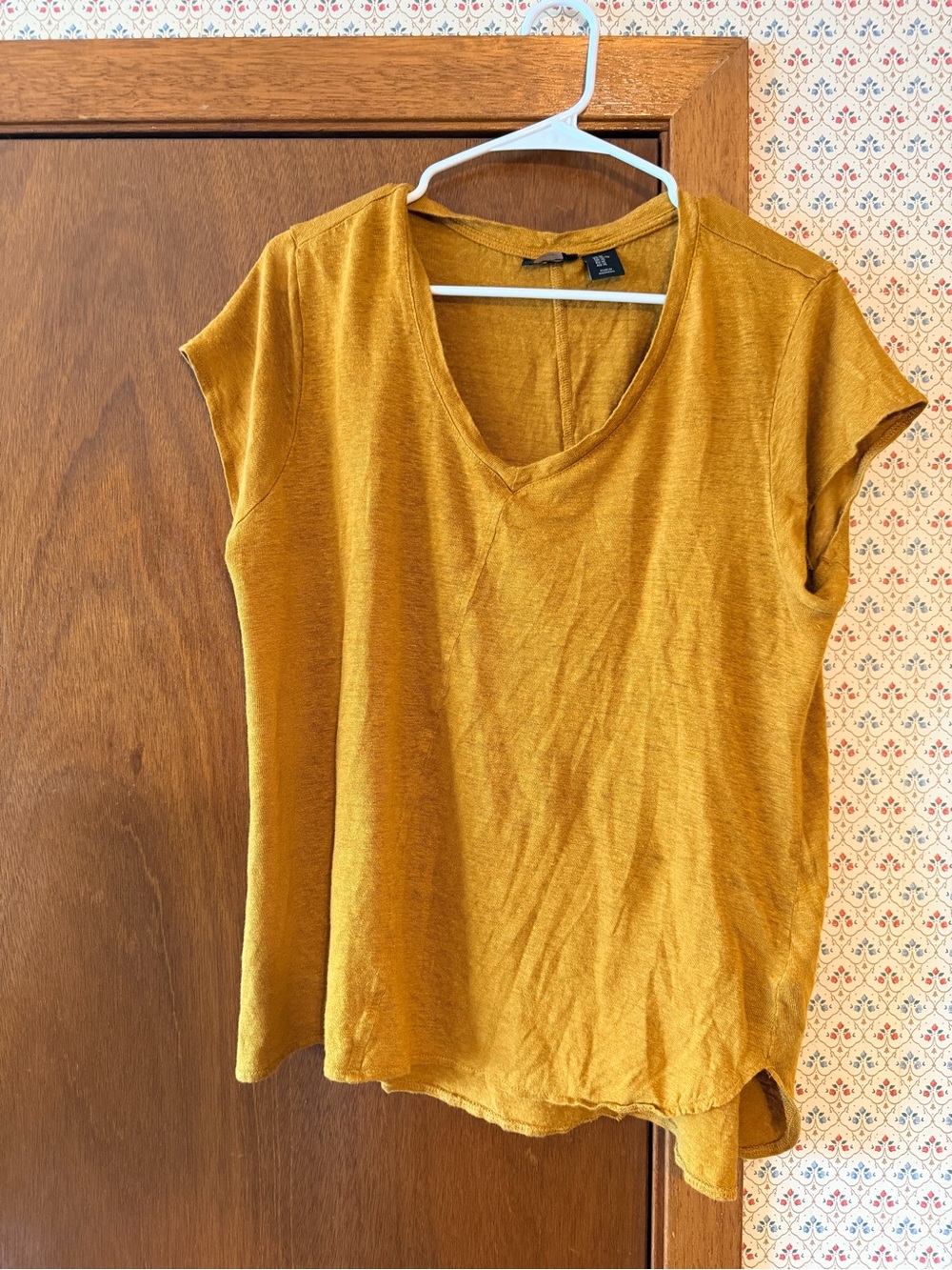 Tahari 100% Linen Mustard V-Neck Tee | XL Lightweight Short Sleeve Top